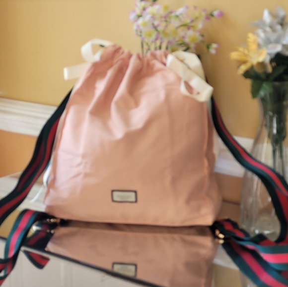 Gucci drawstring bag in to Sling bag converted in to back pack with … - Picture 8 of 13